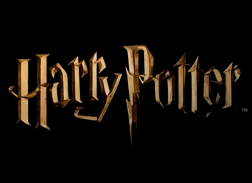 Logo dorato di Harry Potter su sfondo nero.