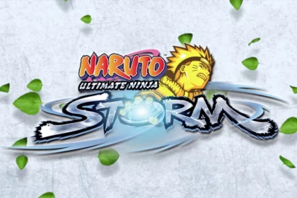 Logo del videogioco "Naruto Ultimate Ninja Storm" con un'illustrazione di Naruto mentre esegue un Rasengan, circondato da foglie verdi in movimento.